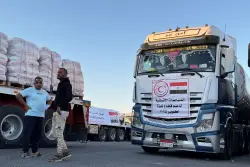 Israel keeps Gaza border crossing closed while reducing aid deliveries